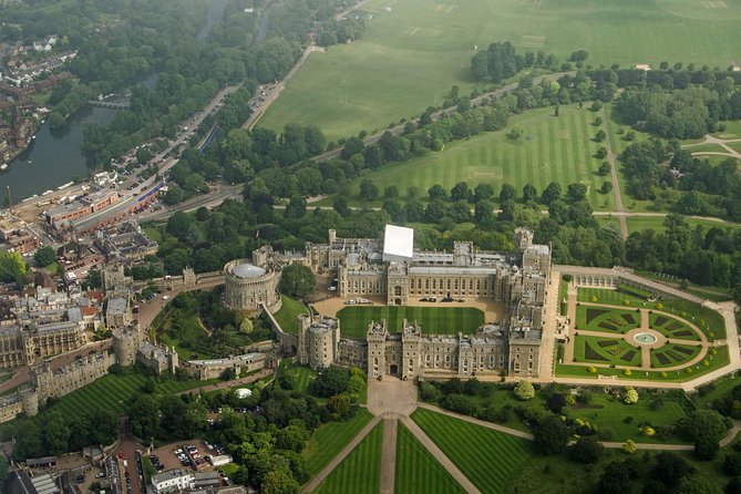 Windsor Castle Tour from London with Transportation & Audio Guide - What the audio guide adds