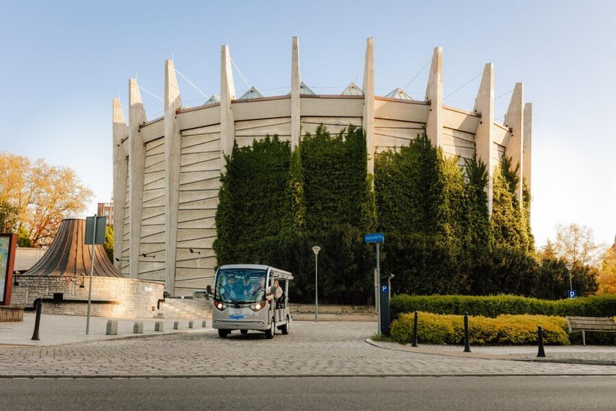 Wroclaw: E-Car Tour and Audio Guide - Cathedral stop and time to look around