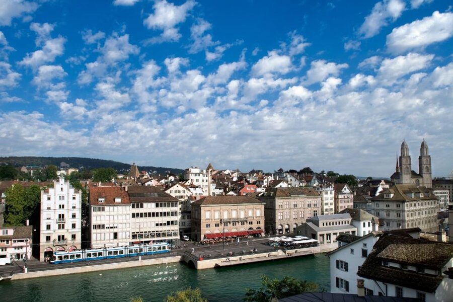 Zurich: City Bus Tour with Audio Guide and Lake Cruise - The Lake Zurich Cruise from Bürkliplatz