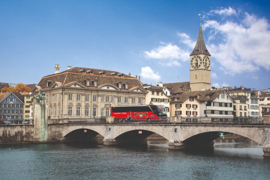 Zurich: City Top Attractions Tour by Bus with Audio Guide - Key points at a glance