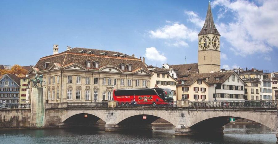Zurich: City Top Attractions Tour by Bus with Audio Guide - Zurich in two hours, from Bahnhofstrasse to Zürichberg